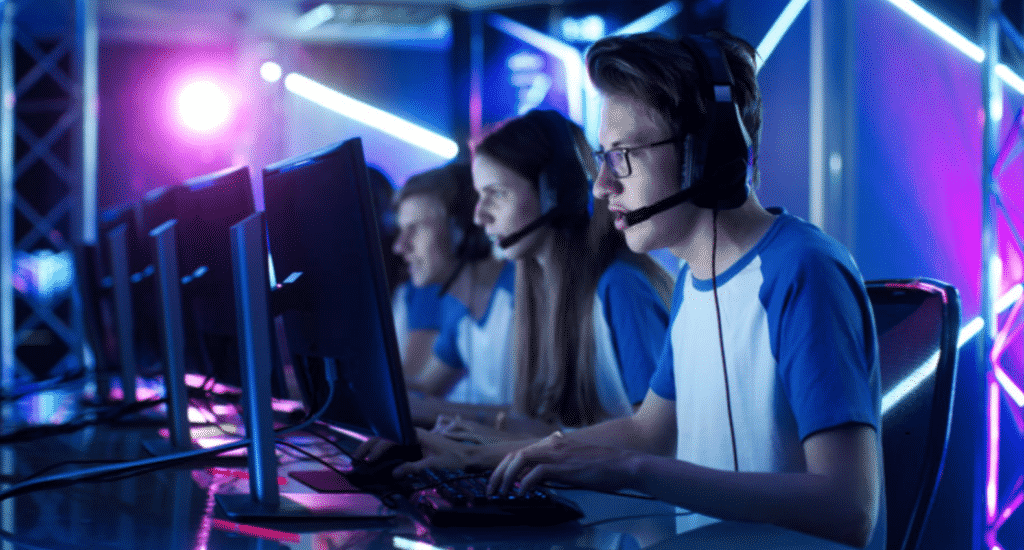 Benefits of hiring a professional game players